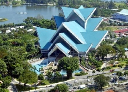 المسرح القومي (قصر الثقافة) في كوالالمبور - ماليزيا