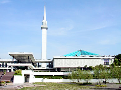المسجد الوطني في كوالالمبور - ماليزيا